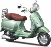 Maisto model scooter/speelgoed scooter Vespa LXV - groen - schaal 1:18/10 x 4 x 5 cm