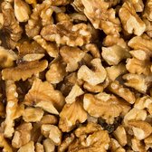 Walnoot stukjes Gepeld 1kg - Walnoot- Papegaaienvoer - Papegaaien Snacks