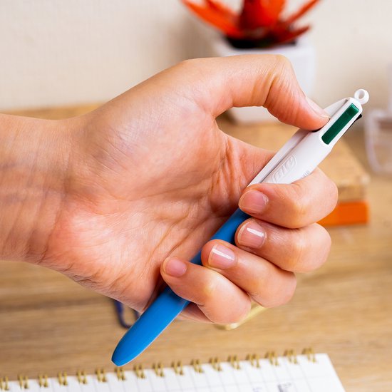 BIC 4 COULEURS MEDIUM BLS 2 + 1