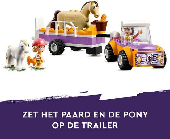 Remorque à chevaux LEGO Friends avec un cheval sable, un poney blanc et des figurines, une voiture sable avec une remorque violette.