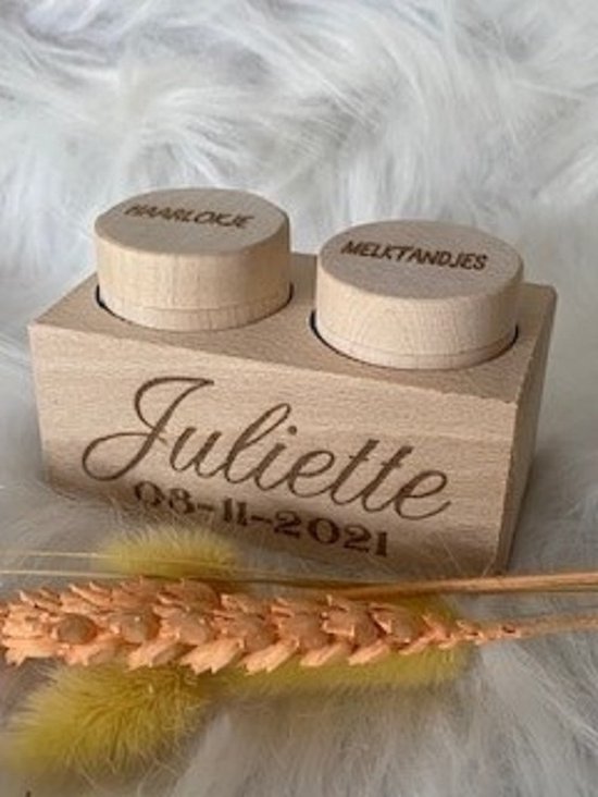 Houten tandendoosje / haarlokdoosje