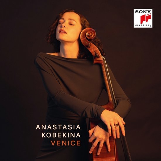 Foto: Anastasia kobekina venice cd 