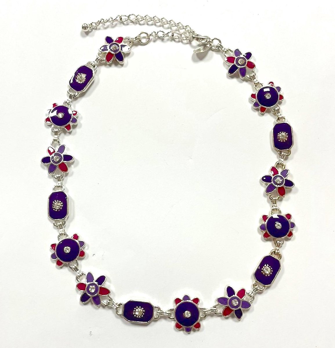 Ketting met bloemen hangertjes - Roze, paars, zilverkleurig - Versierd met zirkonia stenen - Damesdingetjes