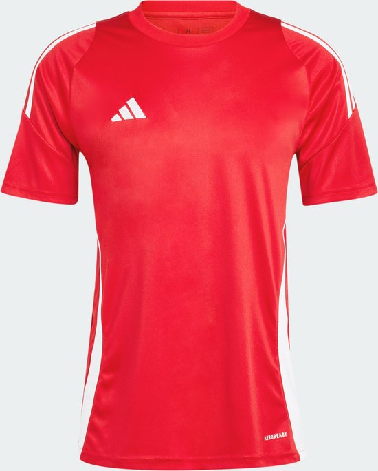 Rood sportshirt voor heren met witte accenten op de schouders en zijkanten. Het shirt heeft korte mouwen en een ronde hals.
