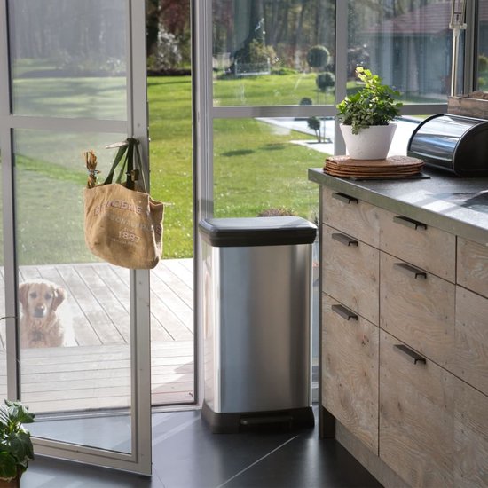 Curver Poubelle a pédale - 50 L - Gris métallisé