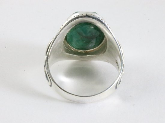 Bague en argent fortement décorée avec émeraude - taille 18