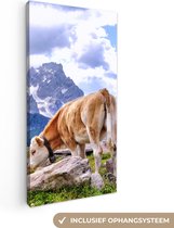 Canvas Schilderij Alpen - Koe - Berg - 40x80 cm - Wanddecoratie