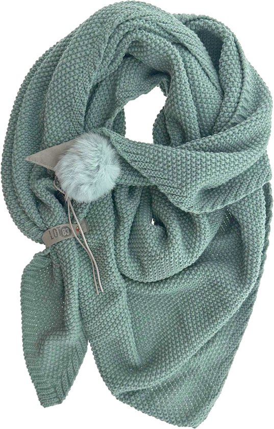 Mintgroene gebreide LOT83 sjaal met pompon en vegan lederen sluiting op witte achtergrond.
