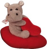 Knuffel - Nijlpaard zittend op een Hart - Cadeautjes onder de 15 euro - Hoogte 14cm - Gratis Verzonden
