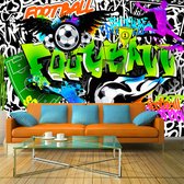 Fotobehangkoning - Behang - Vliesbehang - Fotobehang - Voetbal Graffiti - 250 x 175 cm