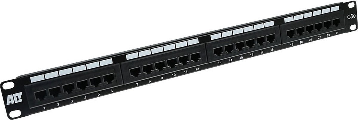 Patchpaneel 19 inch 24 voudig RJ45 Cat5e 24 aansluitingen makkelijk te monteren