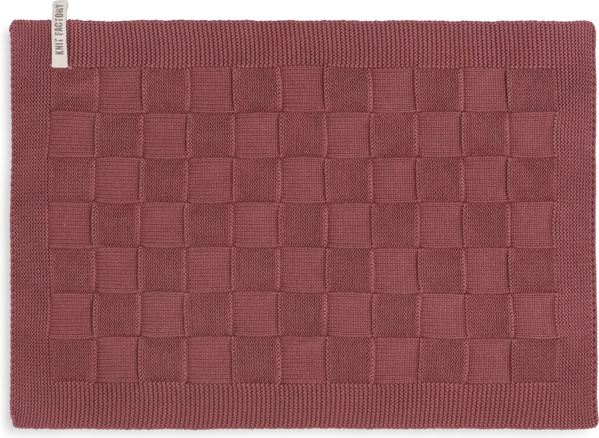 Knit Factory Gebreide Placemat Uni - Rechthoek - Dubbelzijdig te gebruiken - Eetmat - Onderlegger - Stone Red - Rood - 50x30 cm