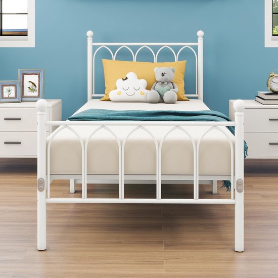 Metal Bed 90 x 200 cm Bed Frame with Slatted Frame, Double Bed/Single Bed, Bed Frame with Headboard and Footboard, Guest Bed, Youth Bed for Bedroom, Guest Room, Noise-Free, White