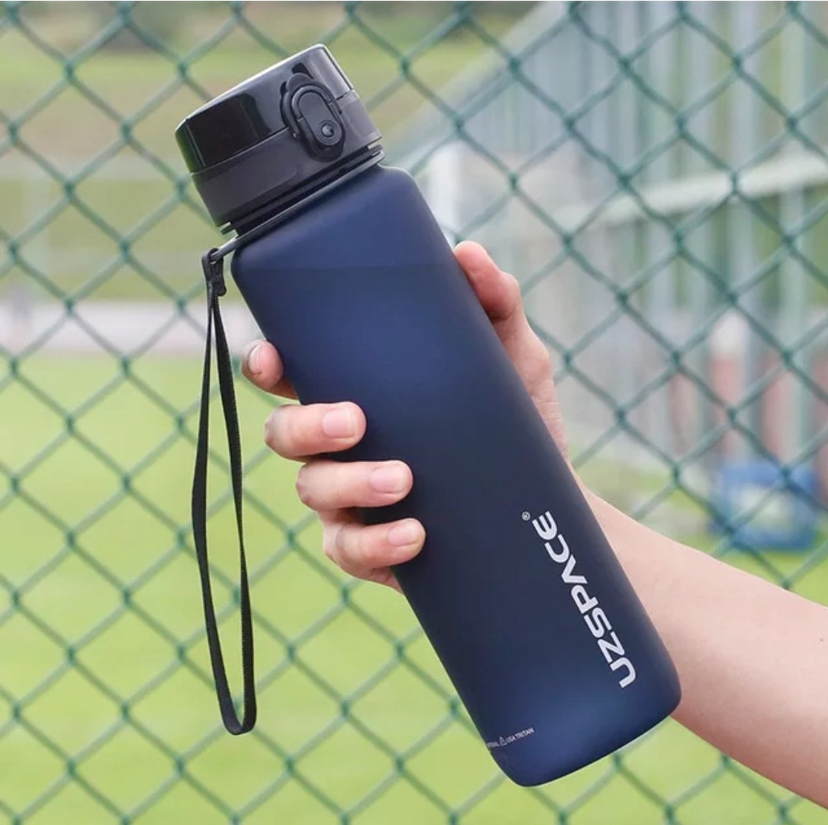 Drinkfles Draagbare Sportbidon UZSPACE - 500 ML - Donkerblauw met 1-Klik Open Deksel - Tritan Materiaal - BPA-Vrij - 100% Lekvrij - Stijlvolle Plastic Drinkfles
