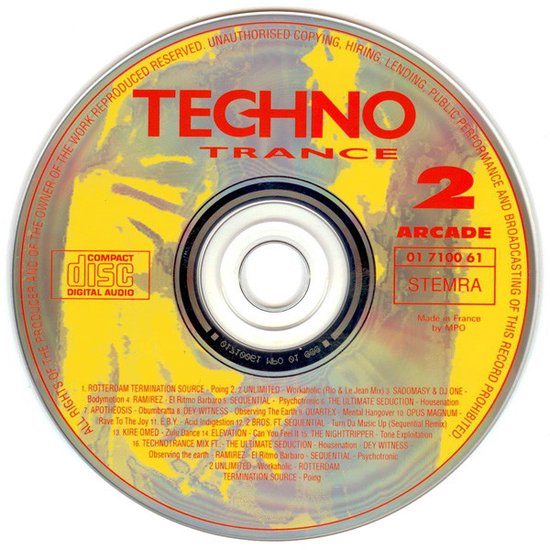 CD met de tekst "TECHNO TRANCE 2" en een lijst met nummers.