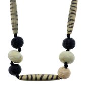 Behave Long collier de perles beige avec noir