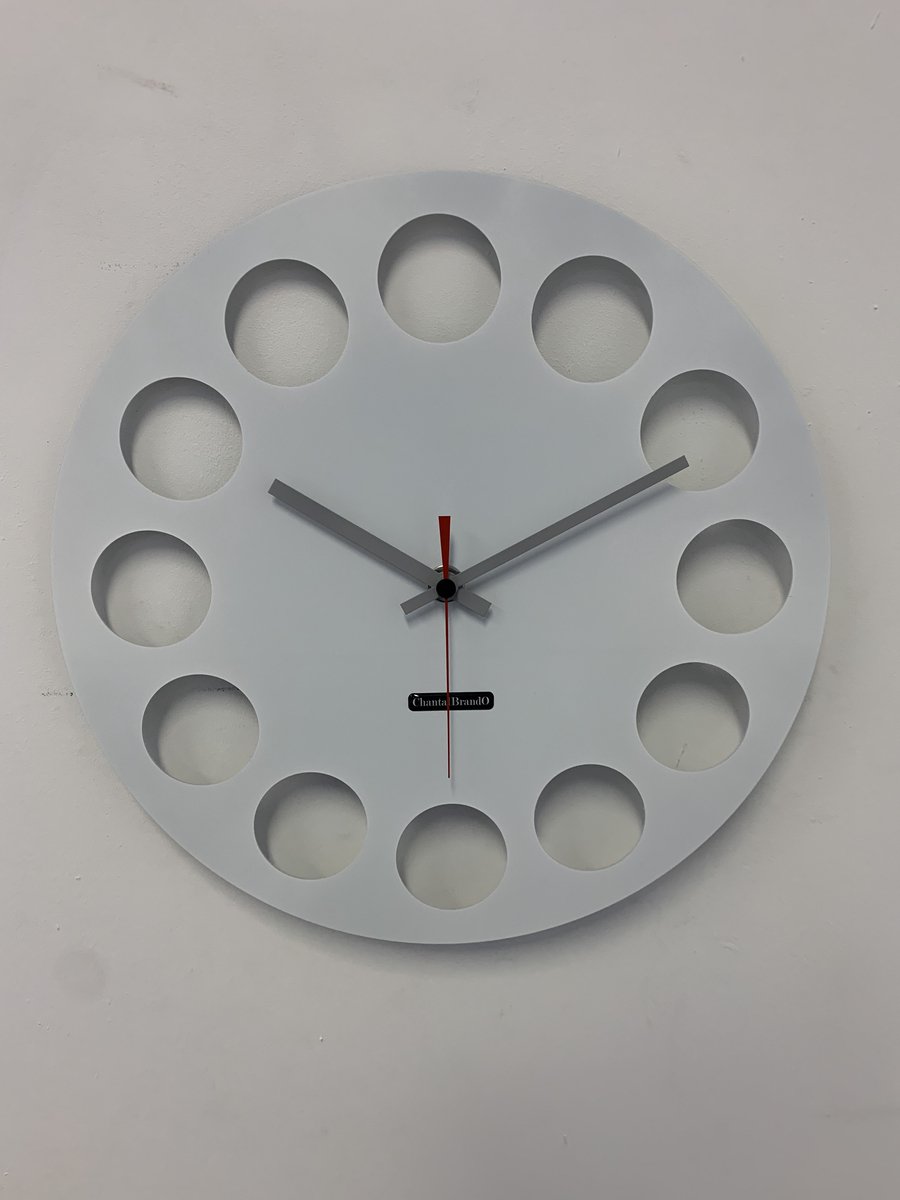 Wandklok CHANTALBRANDO -- WHITE TORNADO 40 -- MODERN DESIGN -- wit