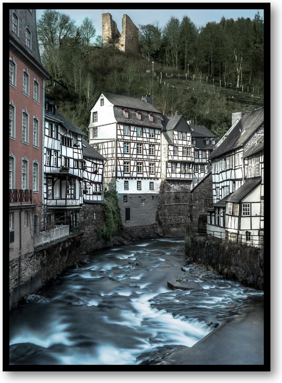Monschau's Tijdloze Rivier - Fotoposter 50x70 met Lijst
