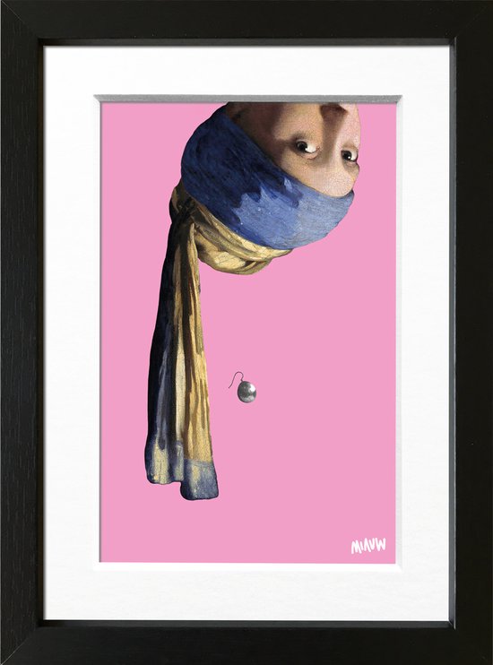 Kunstcadeau grappige kunst in een lijstje - Vermeer Meisje met de Parel ondersteboven - ingelijst met fotografische passe-partout - 15x20cm