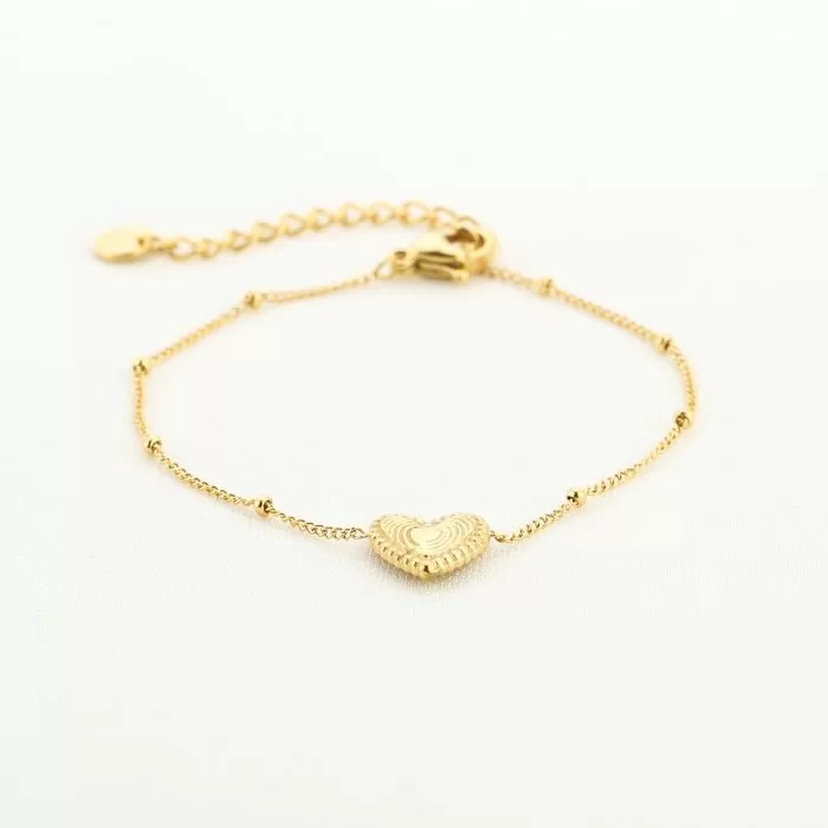 Minimalistische armband met hartje - Michelle Bijoux - Gouden armband - 16 + 3 cm - Stainless Steel armband dames (verkleurt niet!) - Goud - Bracelet - Kerst armband - Kerst - Party - Cadeau - Sinterklaas - Moederdag - Valentijn