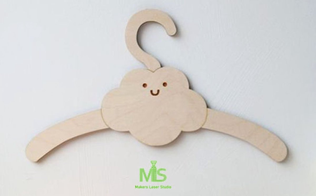 Gepersonaliseerde babyhangers, babyshowercadeaus/ sinterklaas /cadeau met een naam, houten hanger voor baby, hanger voor kinderkleding, garderobe-organisator/kraam cadeau