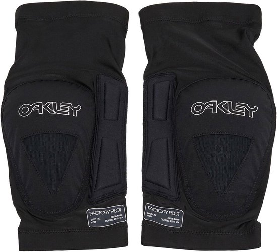 Foto: Oakley all mountain rz labs elbow guard blackout medium large