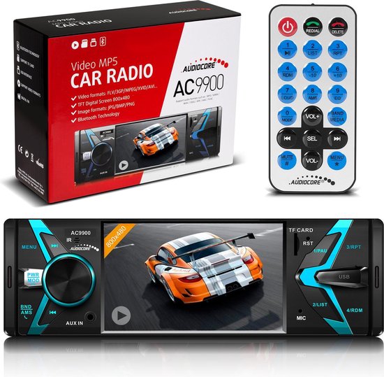 Doos met een autoradio en een afstandsbediening, beide met een scherm waarop een sportauto staat.