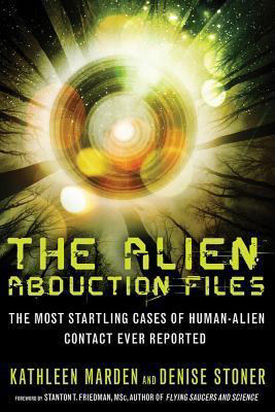 Boekomslag met de titel 'THE ALIEN ABDUCTION FILES', met een lichtgevende schijf en silhouetten van bomen.