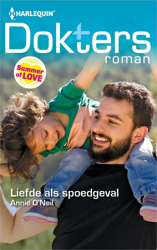 Een vader draagt zijn lachende dochter op zijn schouders. 'Dokters roman' en 'Liefde als spoedgeval' door Annie O'Neil.