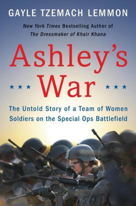Boek 'Ashley's War' met op de cover een groep vrouwelijke soldaten in uniform met wapens.