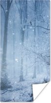 Poster Forêt - Hiver - Neige - 75x150 cm - Décoration de Noël - Décorations de Noël - Décoration de Noël Salon - Décorations de Noël - Décoration de Noël pour l'intérieur - Noël