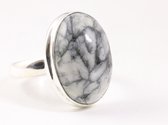 Ovale zilveren ring met pinoliet - maat 18.5