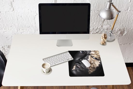 Tapis de souris XXL - Sous-main - Tapis de bureau - Femme - Goud - Zwart - Peinture - Luxe - 40x40 cm - Tapis de souris XXL