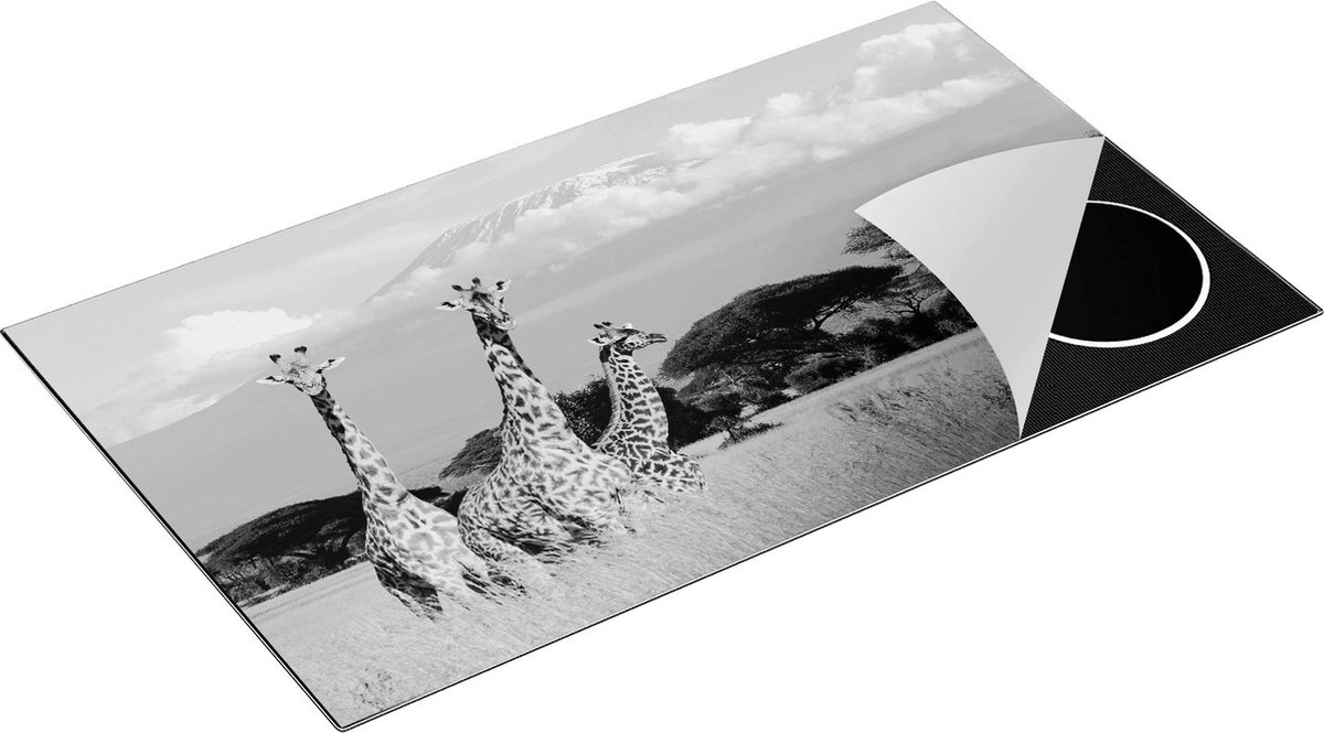Chefcare Inductie Beschermer Drie Giraffes in de Savanne - Zwart Wit - 90x55 cm - Afdekplaat Inductie - Kookplaat Beschermer - Inductie Mat