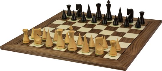 Thumbnail van een extra afbeelding van het spel ChessRegion - Houten Schaakbord - Walnoot/Esdoorn - Luxe - 54x54cm - Exclusief Schaakstukken