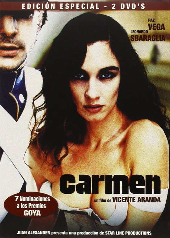 DVD-hoes met close-up van een vrouw met lang zwart haar, een man naast haar. Tekst 'Carmen' en 'Edicion Especial'.