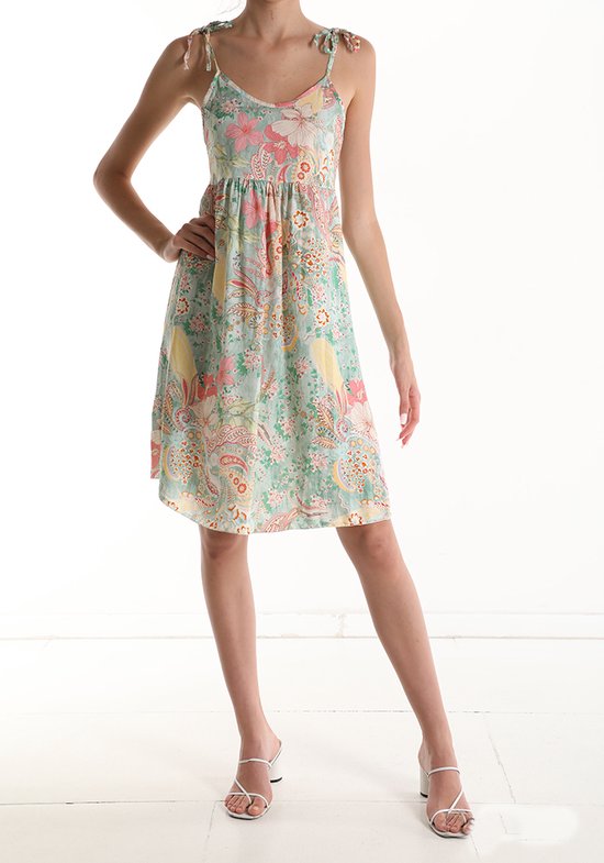 Luchtige zomer jurk in GROEN kleur, spaghetti bandjes en elastische rug  maat 34/36 | bol