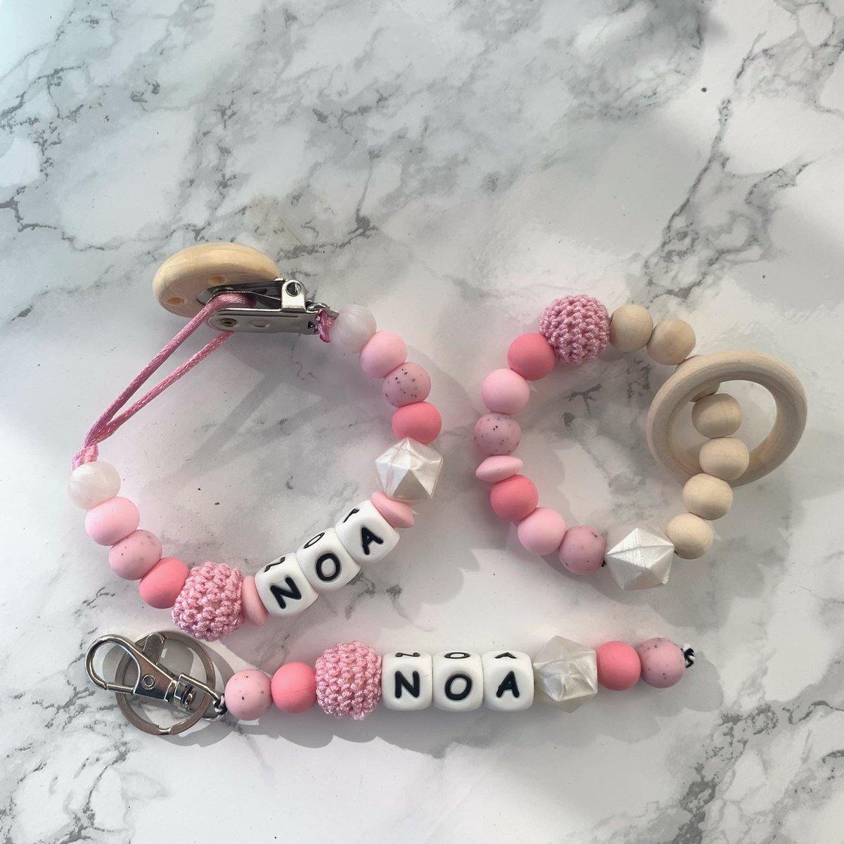 Goedkoopste Giftset baby - roze - gepersonaliseerd - verschillende kleuren