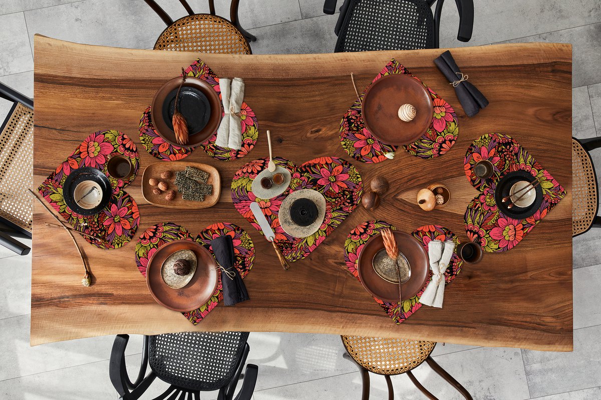 Onderleggers - Placemats - Placemats hartje - Bloemen - Bladeren - Design - 10 stuks