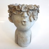 Cache-pot tête de jeune fille avec couronne de fleurs - Beige / marron / crème / blanc - 18 x 17 x 26 cm de haut.