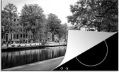 KitchenYeah® Inductie beschermer 81x52 cm - Woonboten in de grachten van Amsterdam - zwart wit - Kookplaataccessoires - Afdekplaat voor kookplaat - Inductiebeschermer - Inductiemat - Inductieplaat mat