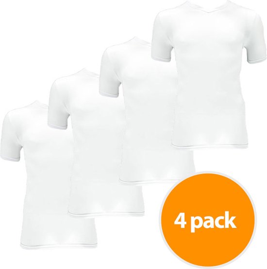 Vier witte basic t-shirts met V-hals van Apollo Bamboo, met een oranje cirkel met '4 pack'.