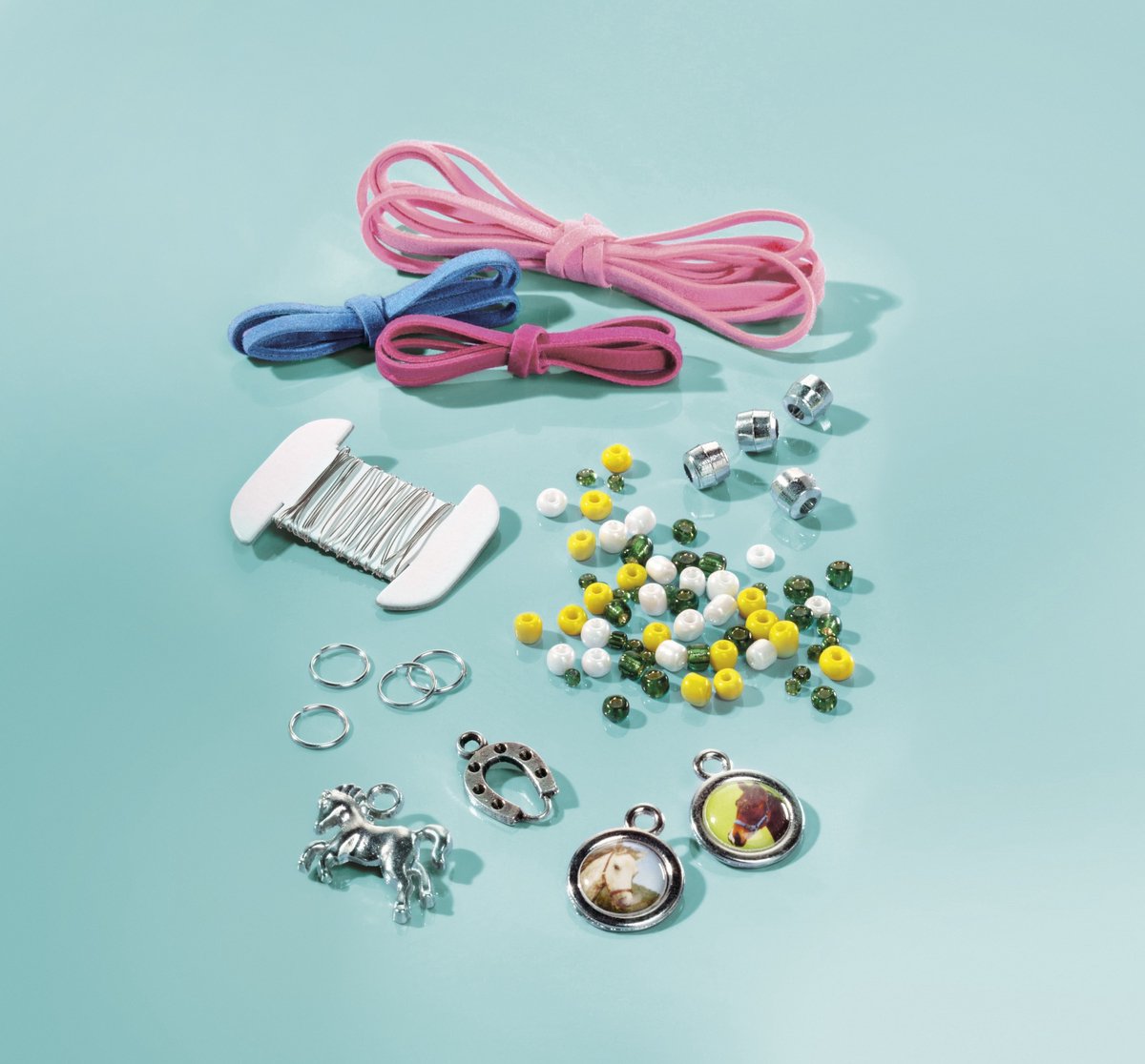 Totum Pretty Pony - knutselset paarden sieraden maken - bedel armbandjes maken met hoefijzer en paardenbedels - creatief speelgoed meisjes knutselset - cadeautip — afbeelding 14