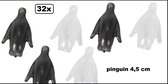 32x IJsblokjes pinguins zwart/wit 4,5cm herbruikbaar - Festival thema feest verkoeling IJs blokje pinguïn koel zomer