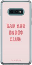 Casimoda® hoesje - Geschikt voor Samsung S10e - Bad Ass Babes Club - Backcover - Siliconen/TPU - Roze