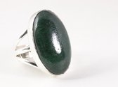 Grande bague ovale en argent avec jade - taille 18,5
