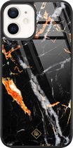 Casimoda® hoesje - Geschikt voor iPhone 12 - Marmer Zwart Oranje - Luxe Hard Case Zwart - Backcover telefoonhoesje - Zwart