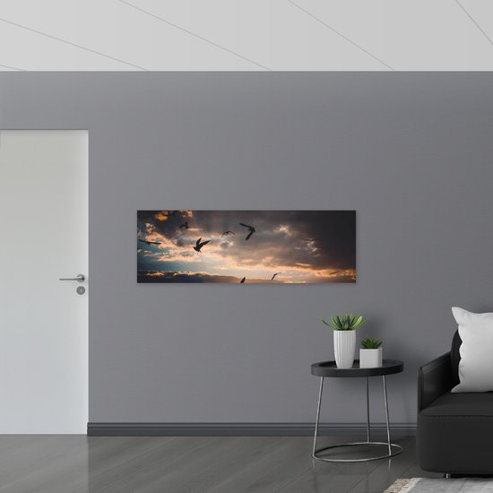 WallClassics - Poster (Matte) - Vogels dans le ciel au coucher du soleil - 150x50 cm Photo sur Papier Poster avec un Aspect Mat