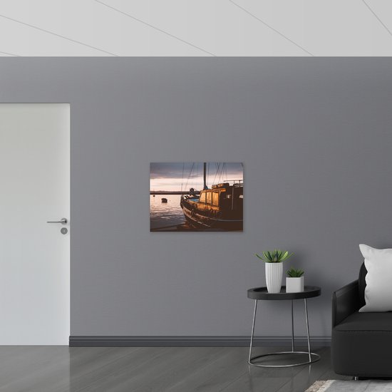 WallClassics - Panneau en mousse PVC - Vieux bateau de pêche au soleil couchant - Photo 80 x 60 cm sur panneau en mousse PVC