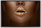 PosterGuru - Canvas Schilderij Golden Woman - LV - Gouden Lippen - 100 x 81 cm (incl baklijst)